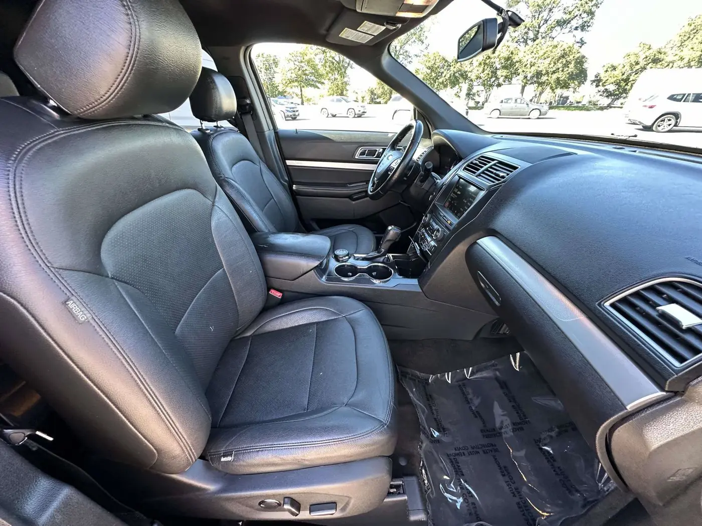 2017 Ford Explorer - $16,000