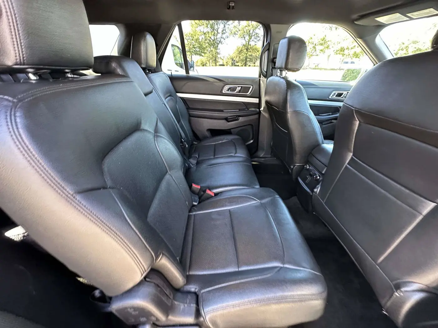 2017 Ford Explorer - $16,000