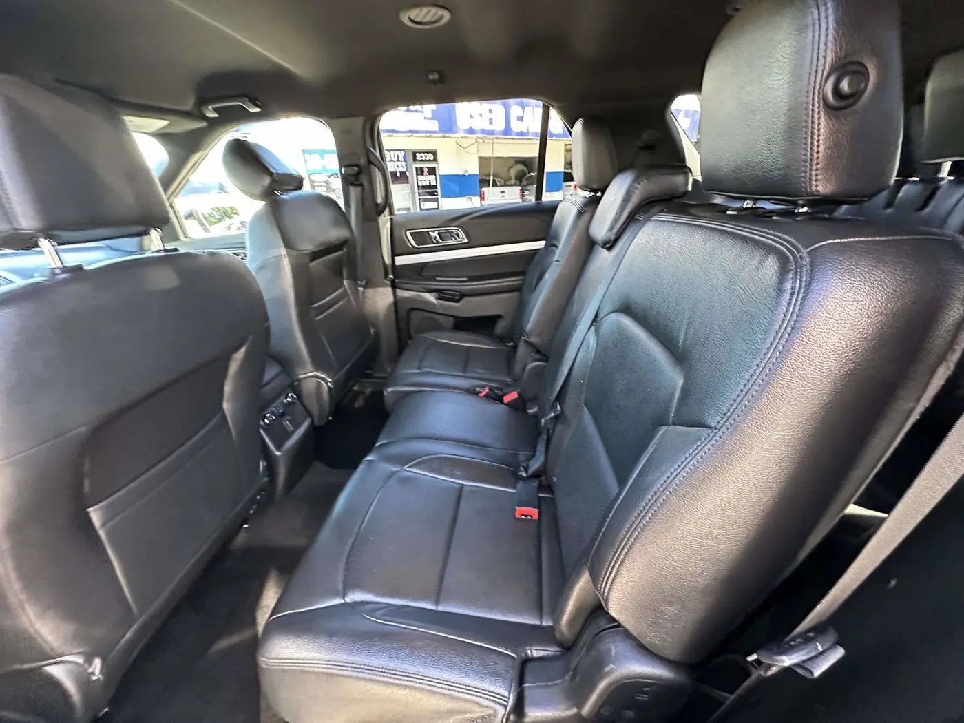 2017 Ford Explorer - $16,000