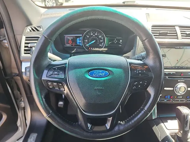 2016 Ford Explorer - $13,479