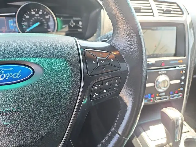 2016 Ford Explorer - $13,479