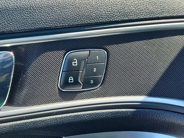 2016 Ford Explorer - $13,479