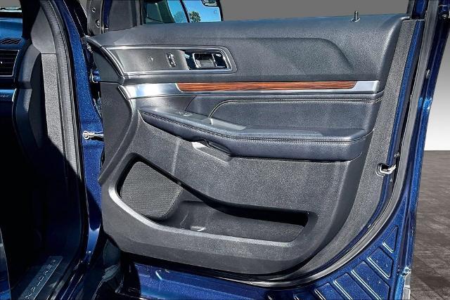 2017 Ford Explorer - $13,290