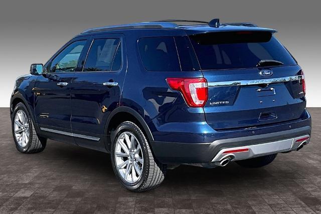 2017 Ford Explorer - $13,290