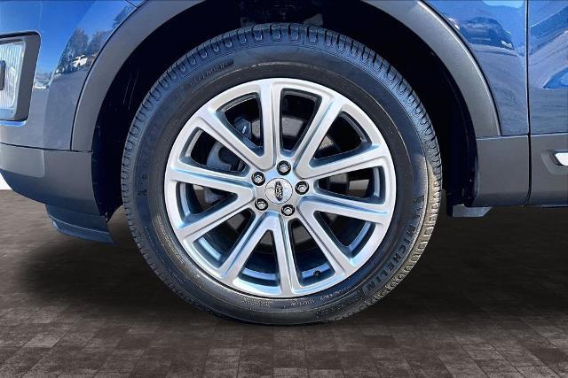 2017 Ford Explorer - $13,290