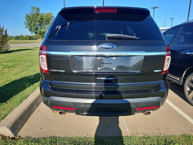 2015 Ford Explorer - $8,700
