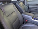2015 Explorer Thumbnail 16