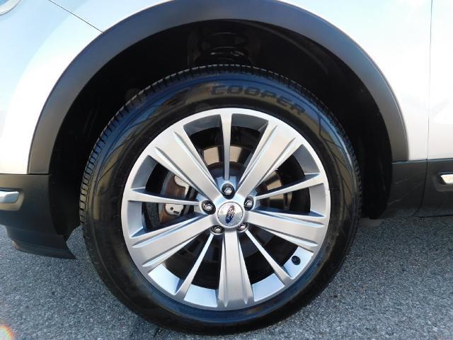 2018 Ford Explorer - $14,890