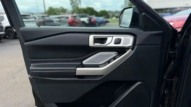 2023 Ford Explorer Hybrid Limited