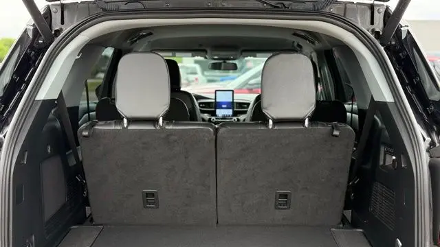 2023 Ford Explorer Hybrid Limited