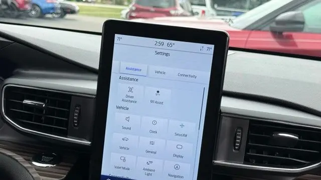 2023 Ford Explorer Hybrid Limited