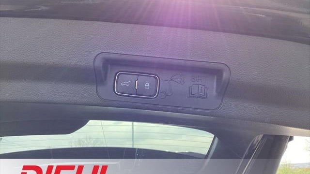 2023 Ford Explorer Hybrid Limited