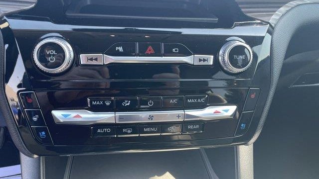 2023 Ford Explorer Hybrid Limited