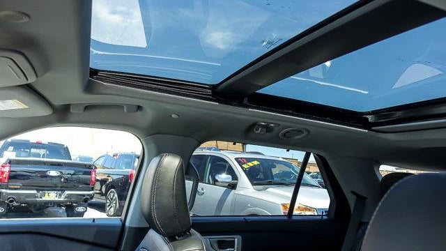 2023 Ford Explorer Hybrid Limited