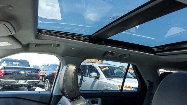 2023 Ford Explorer Hybrid Limited