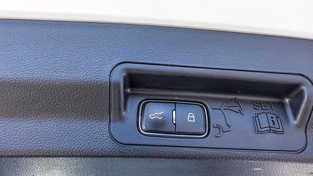 2023 Ford Explorer Hybrid Limited