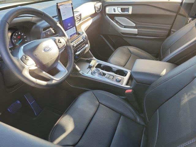 2023 Ford Explorer - $33,000