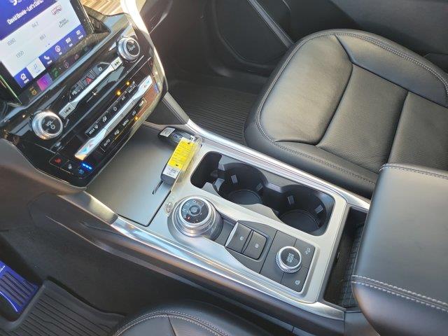 2023 Ford Explorer - $33,000