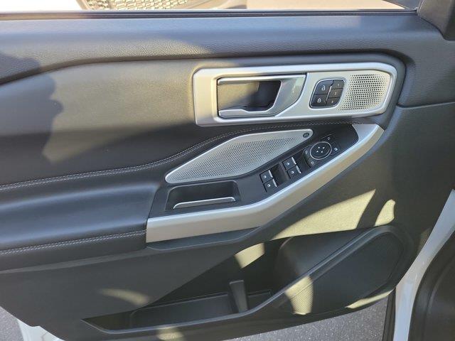 2023 Ford Explorer - $33,000