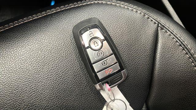 2023 Ford Explorer Hybrid Limited