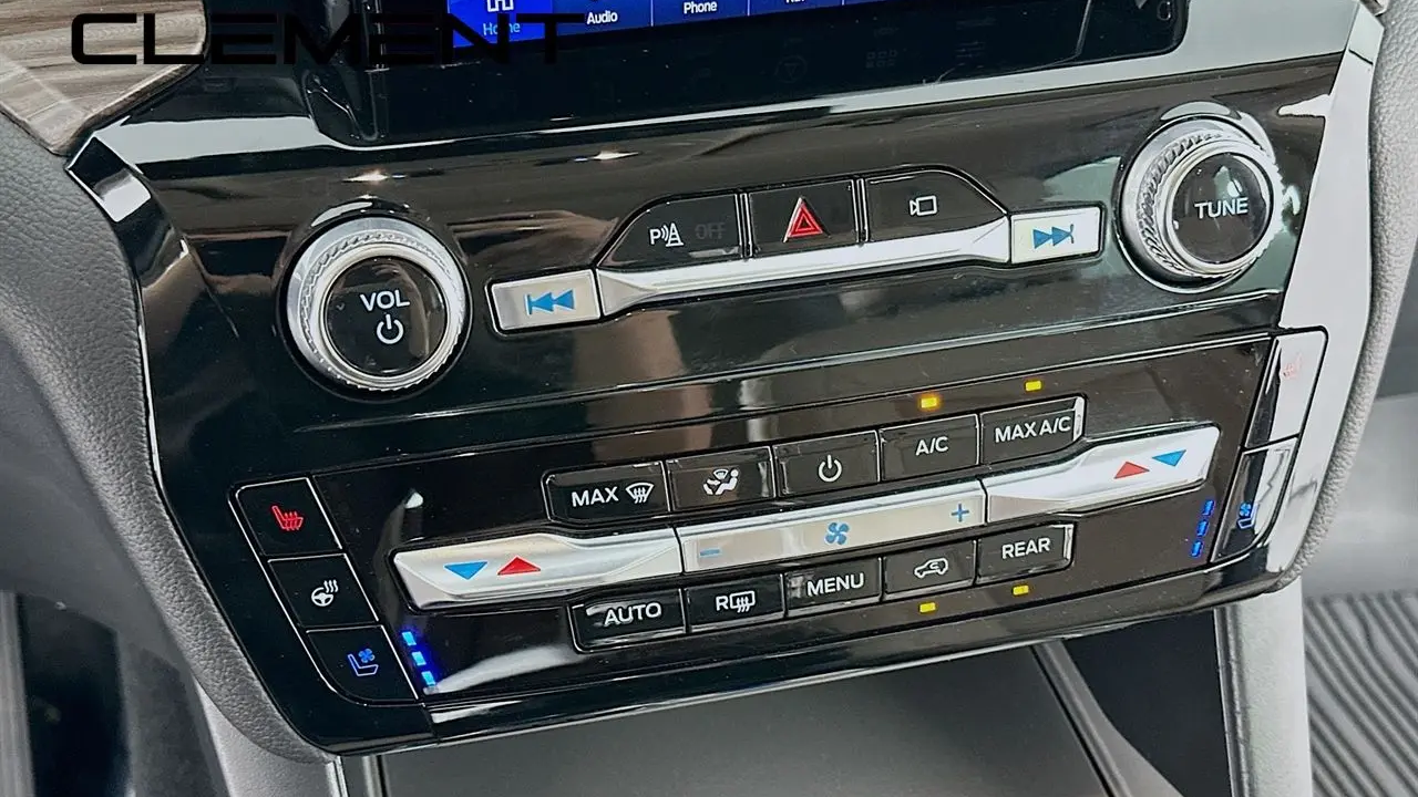 2023 Ford Explorer Hybrid Limited