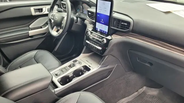 2023 Ford Explorer Hybrid Limited