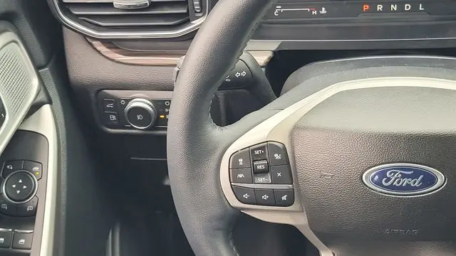 2023 Ford Explorer Hybrid Limited