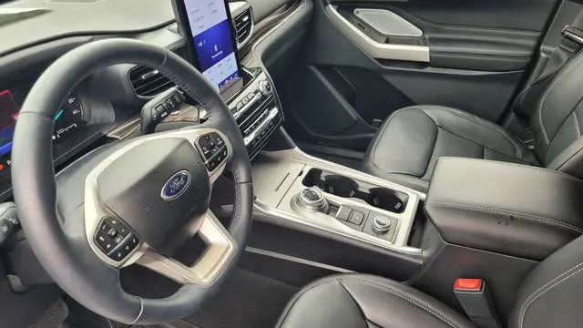 2023 Ford Explorer Hybrid Limited