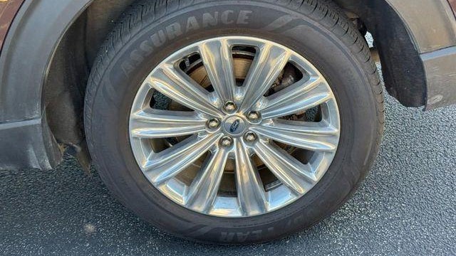 2023 Ford Explorer Hybrid Limited