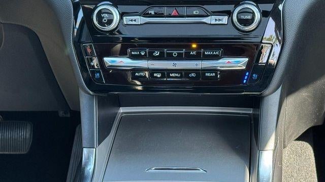 2023 Ford Explorer Hybrid Limited