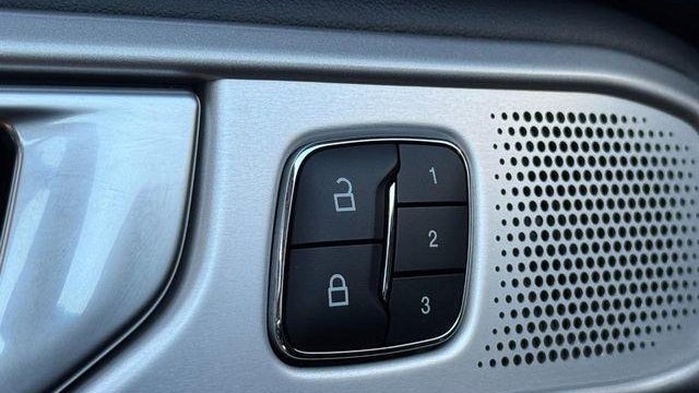 2023 Ford Explorer Hybrid Limited