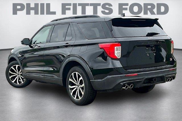 2020 Ford Explorer - $32,500