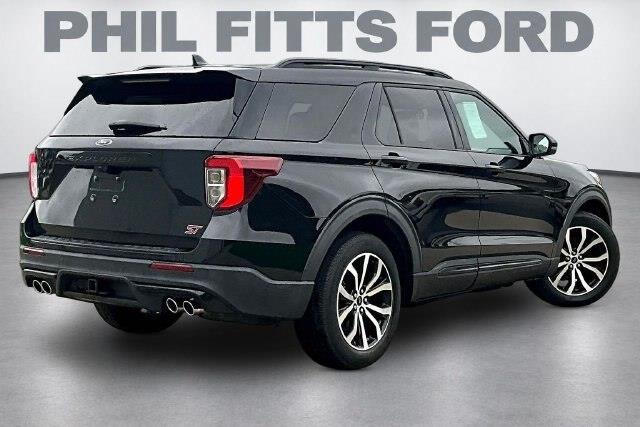 2020 Ford Explorer - $32,500