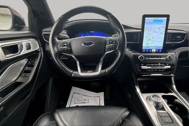 2020 Ford Explorer - $32,500