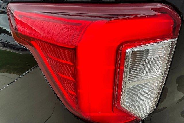 2020 Ford Explorer - $32,500