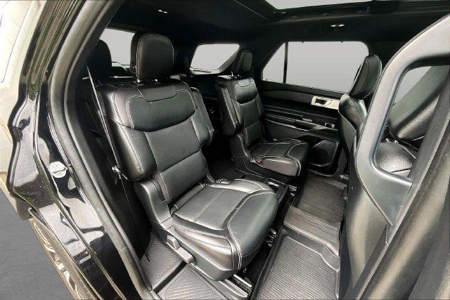2020 Ford Explorer - $32,500