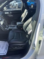 2020 Explorer Thumbnail 18