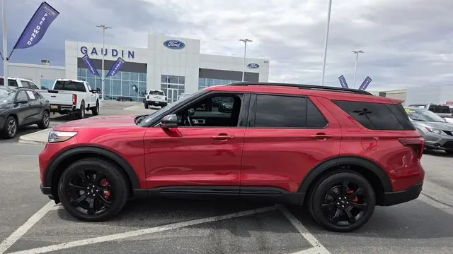 2021 Ford Explorer ST