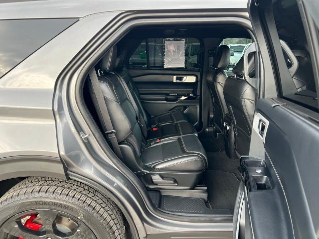 2022 Ford Explorer - $36,900