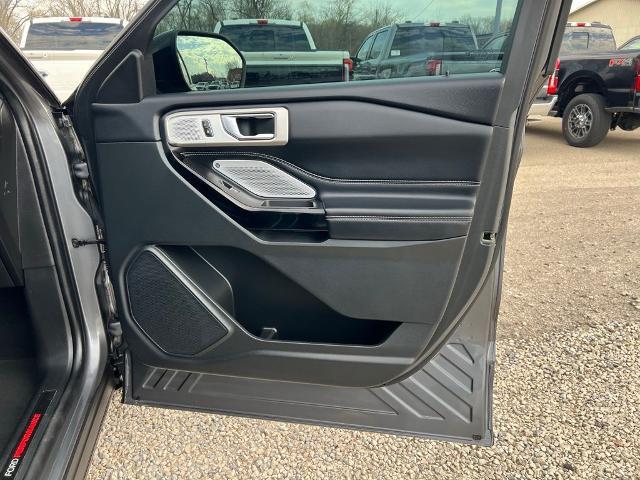 2022 Ford Explorer - $36,900