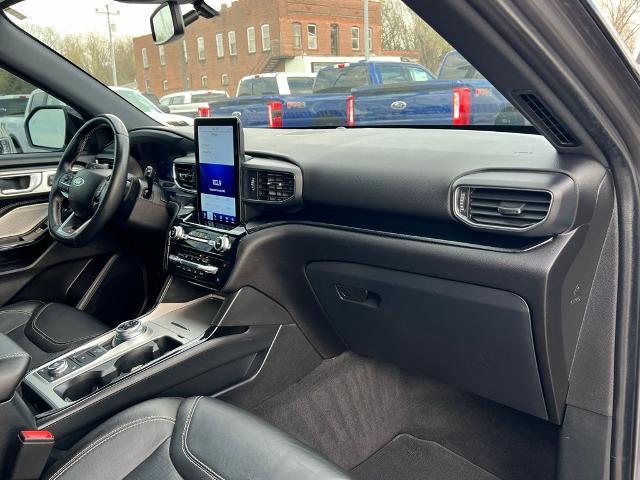 2022 Ford Explorer - $36,900