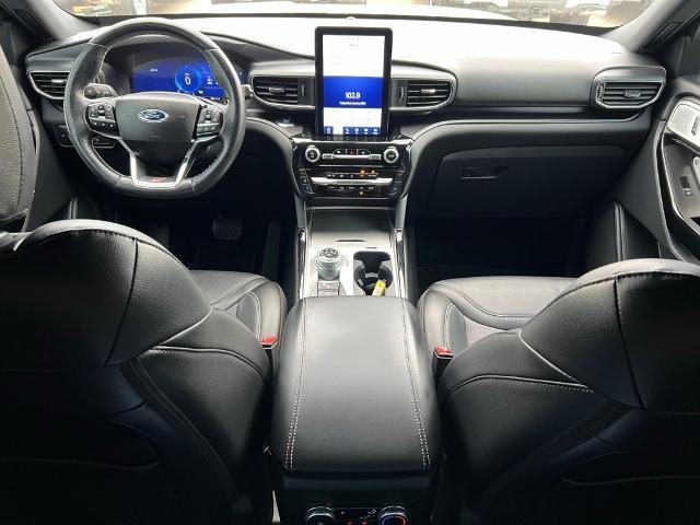 2022 Ford Explorer - $36,900