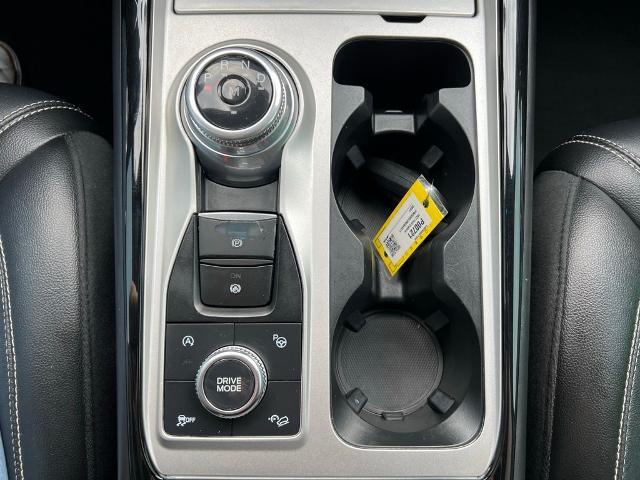 2022 Ford Explorer - $36,900