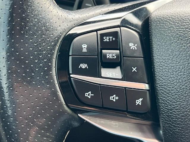 2022 Ford Explorer - $36,900