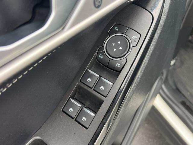 2022 Ford Explorer - $34,196