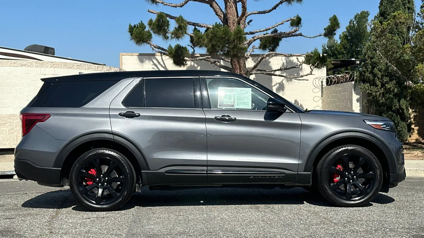 2022 Ford Explorer ST