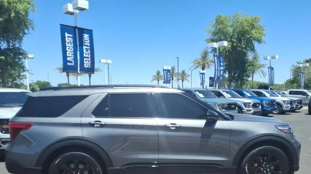 2023 Ford Explorer ST