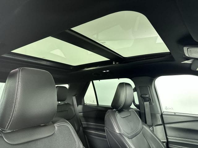 2023 Ford Explorer - $33,980