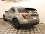 2020 Explorer Thumbnail 3