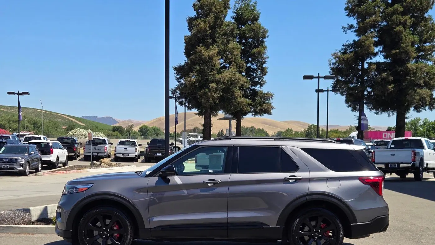 2021 Ford Explorer ST